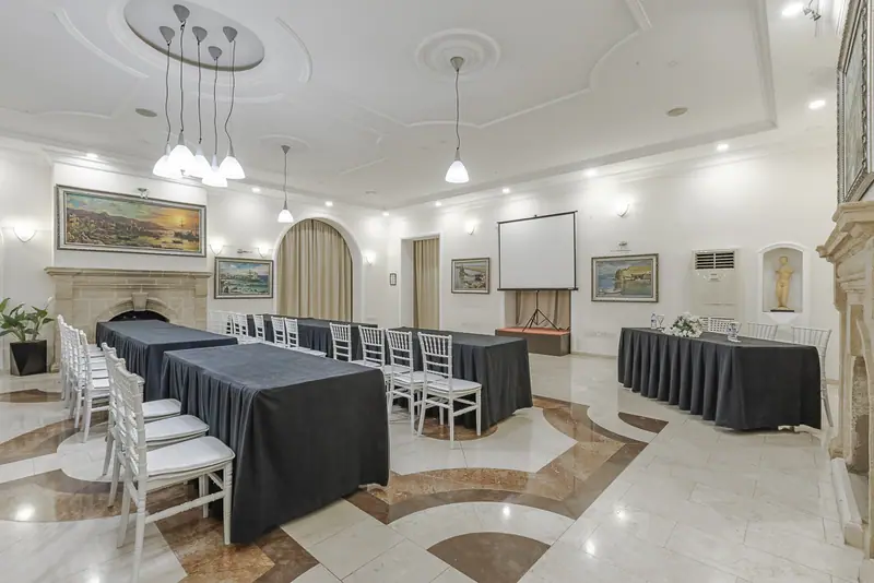 Dome Hotel etkinlik