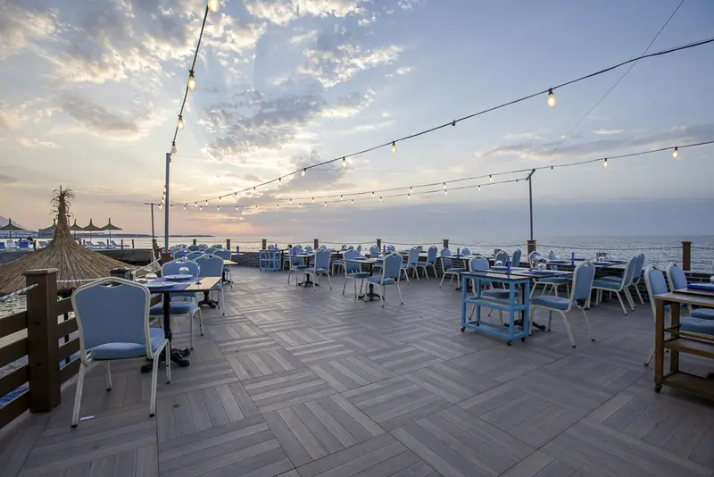 Dome Hotel restoran