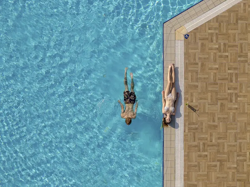 Dome Hotel havuz ve deniz