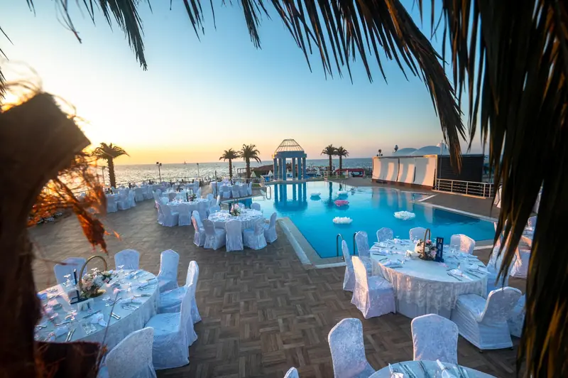 Dome Hotel etkinlik