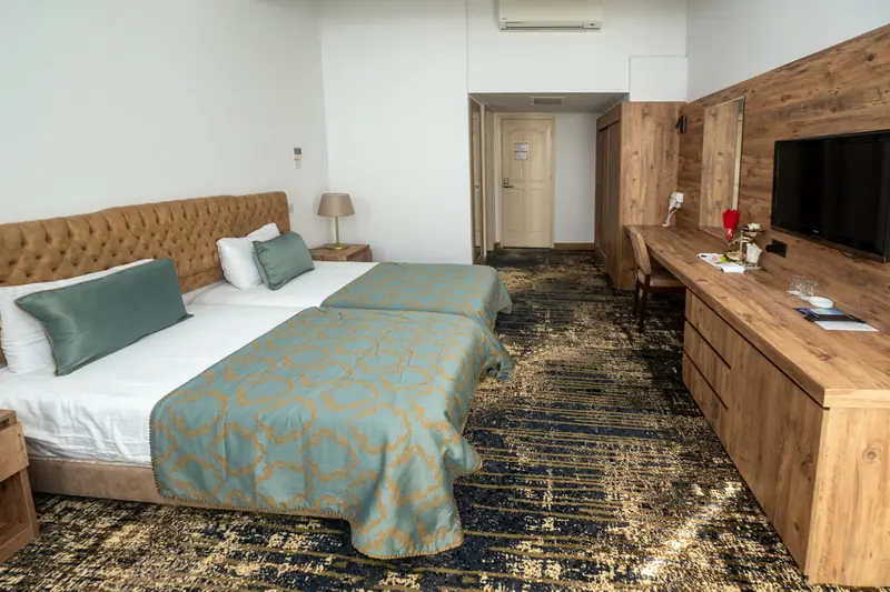 Dome Hotel oda